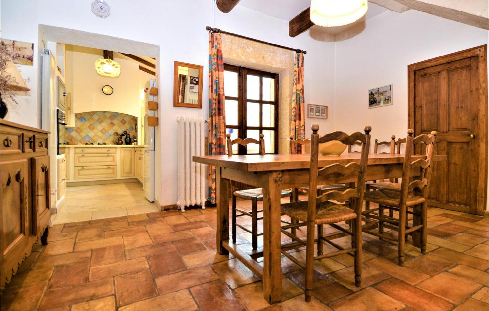 4 Bedroom Lovely Home In Marguerittes Dış mekan fotoğraf